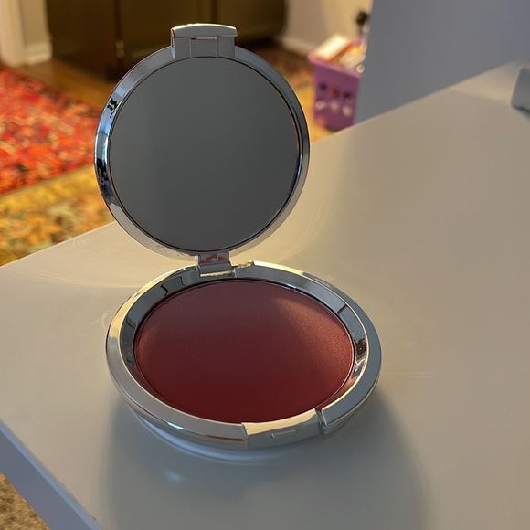 it Ombré Radiance Blush - Picture 2 of 3